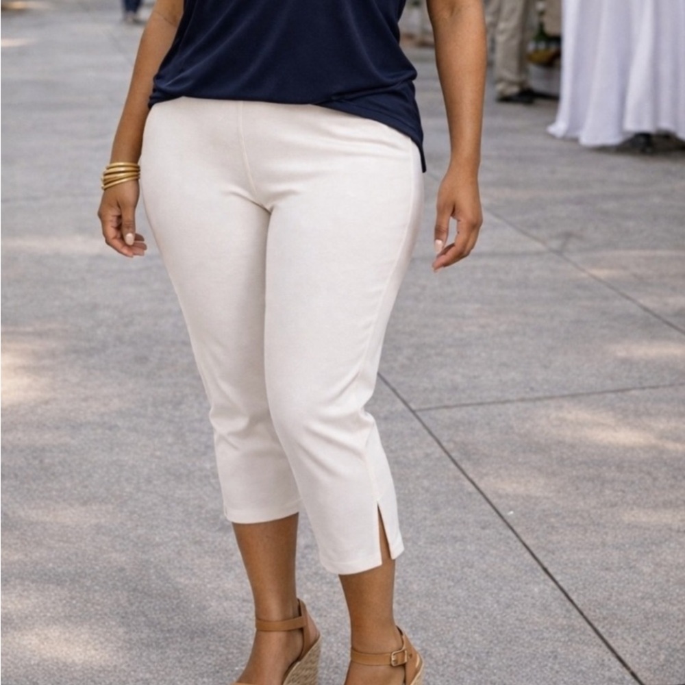 Misook White  Crop Knit Leg Pants •  XL